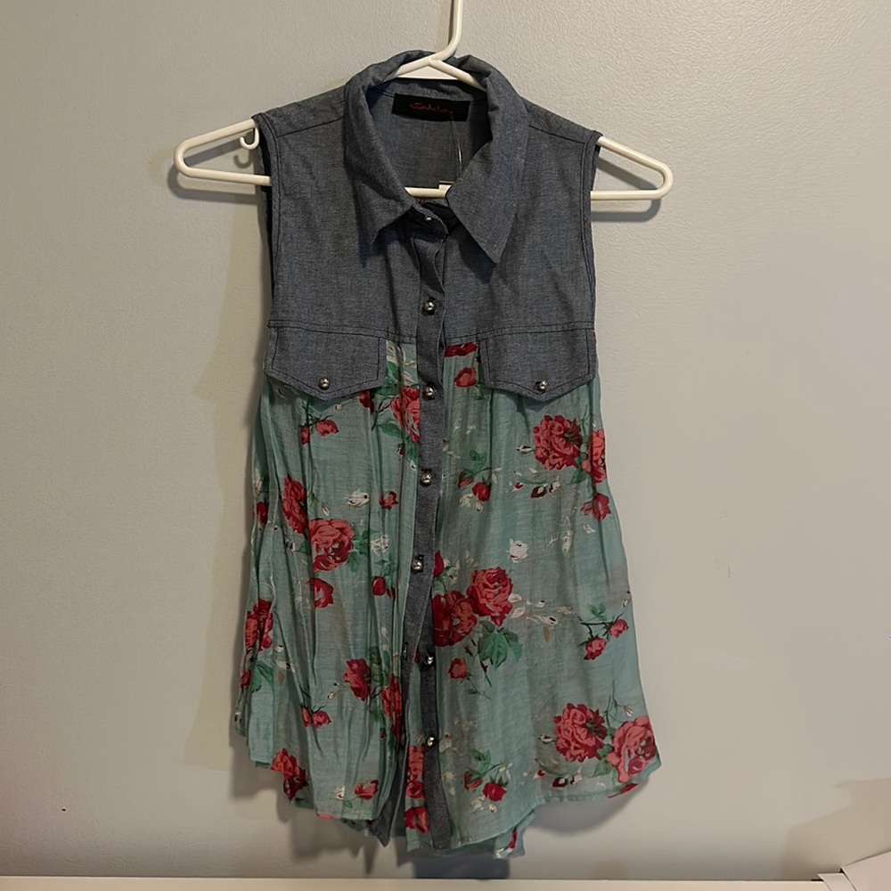 2/$25 Sleeveless Top